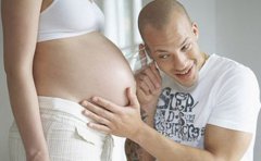 <b>宝宝在妈妈的肚子里打嗝是一种怎样的体验？</b>